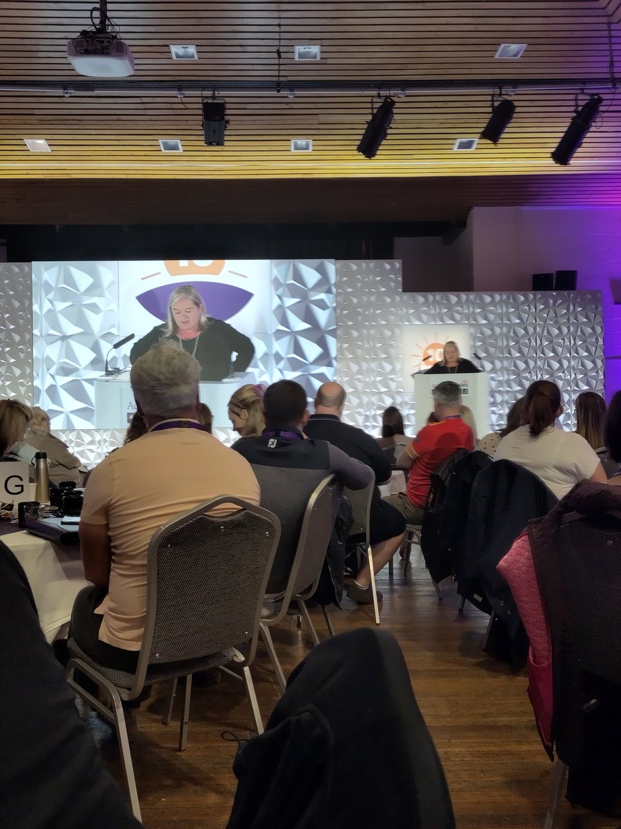 1sunnyaftern00n's tweet photo. amazing week last week in Lampeter @academiwales #AWSS23 met some lovely people and ready for the four minute challenge tomorrow morning :) https://t.co/FCmrq7JHmk