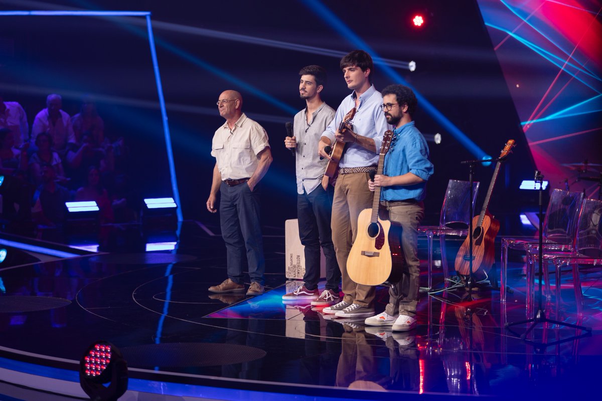 Os Azinhaga vêm de Portel e os seus membros têm idades entre os 19 aos 62. No palco do The Voice Gerações, interpretam o tema de Salvador Sobral “Anda Estragar-me os Planos”.

#TheVoicePT