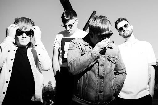 OurSoundMusic3's tweet photo. This week's new Single Reviews are now live!
Browse here: https://t.co/MtS1BfbWOu
A truly star studded edition~!

Including @charlottelawr 
@TheKsUK 
@HolHumberstone 
@JamieWebster94 
@Northernhosband 
@HollowsUk 
@JAWSJAWSJAWSSS 
Words: @RobinMumford17