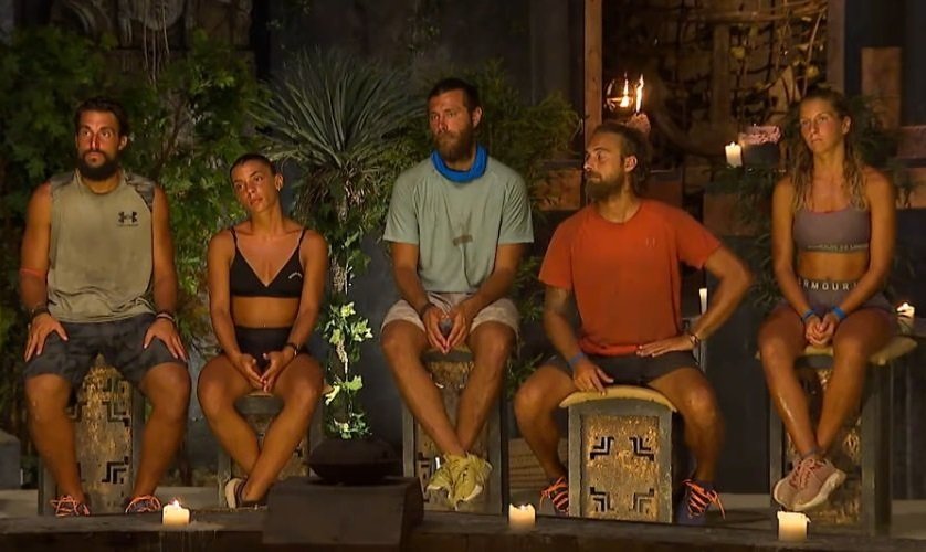 Den_sas_mporw's tweet photo. #survivorGR Βρε τι λέτε και δεν κοκκινιζετε?🤮
Μείνατε,λέει τα άτομα που ήθελε ο κόσμος?
Εμεινε το Νο 4,8 και 9 και έφυγε το Νο3.
Επίσης έφυγε ο δεύτερος καλύτερος άντρας και η καλύτερη γυναίκα.
Έμεινε η ανάξια γκόμενα,ο ανάξιος τεμπέλης,η δευτεραντζα του'17 και το ξανθό φτυάρι🤪 https://t.co/DelGj2Mysu