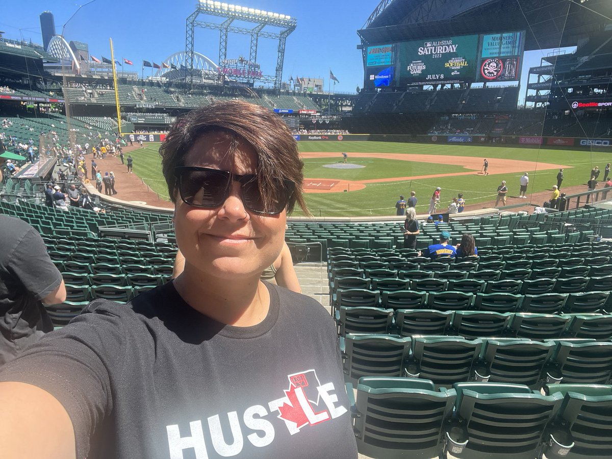 mabesmum's tweet photo. Sporting our Canadian pride and @OHMY_Apparel at the @Mariners game today. This day was so worth the drive! #section128 #lovebaseball #teammabin #canadianfans https://t.co/32YyCouOnt