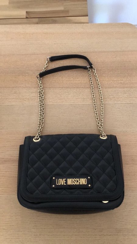 grumpy_bum's tweet image. Get the Moschino Handbags I’m selling on @Vinted. Size  for €55.00€! #moschino #bag #handbag #bolso vinted.es/women/bags/han…