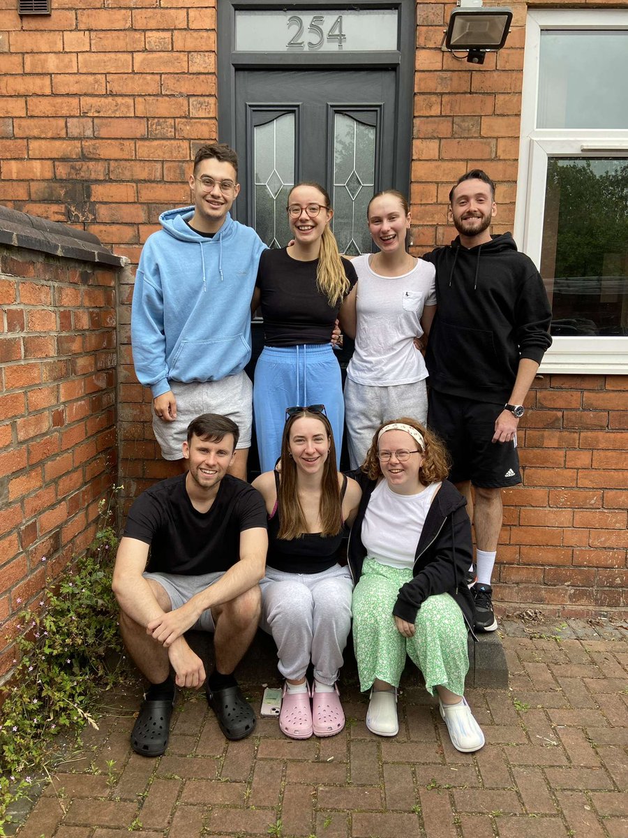 And that’s it … I’ve officially graduated from drama school (with a First🎓) !! Feeling so grateful for everything I’ve learnt, the lifelong friendships made &amp; the person I’ve become over the last 3 years. Here’s to the future🥂