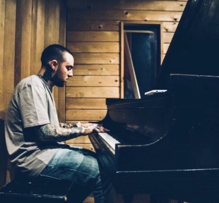 malcompicsdaily's tweet photo. larry lovestein🎹 https://t.co/fQt1u4kvKV
