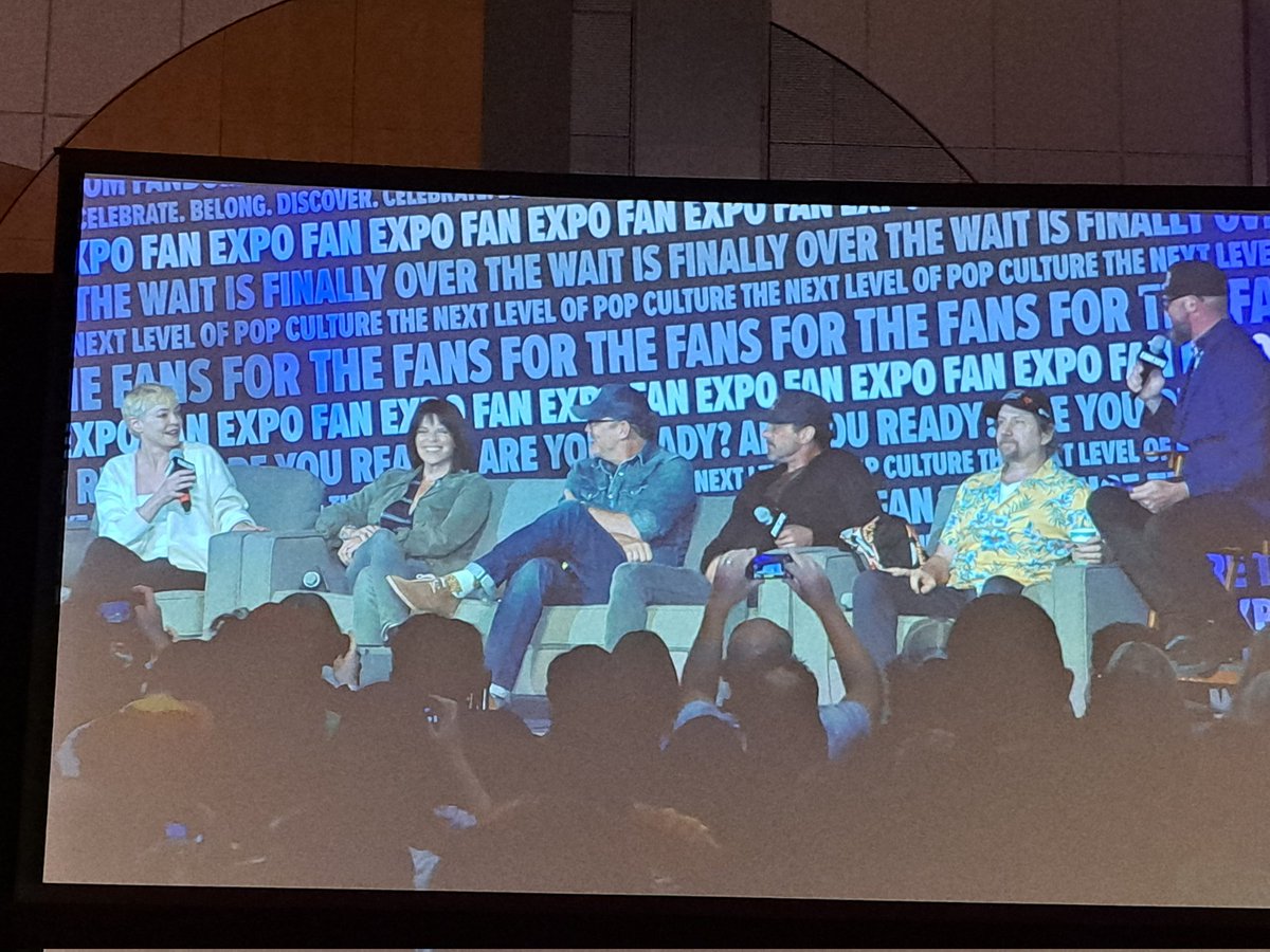 Rose McGowan comes on stage during the Scream panel to say 