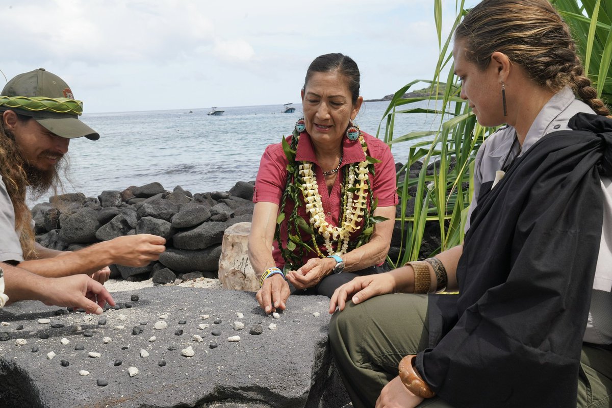 SecDebHaaland's tweet photo. At Puʻuhonua O Hōnaunau and Kaloko-Honokōhau National Historical Parks, I was grateful to visit with @Interior staff and their partners in the Native Hawaiian Community to learn about how they are stewarding these areas to promote respectful and thoughtful visitation. https://t.co/vXHzbMxxo4