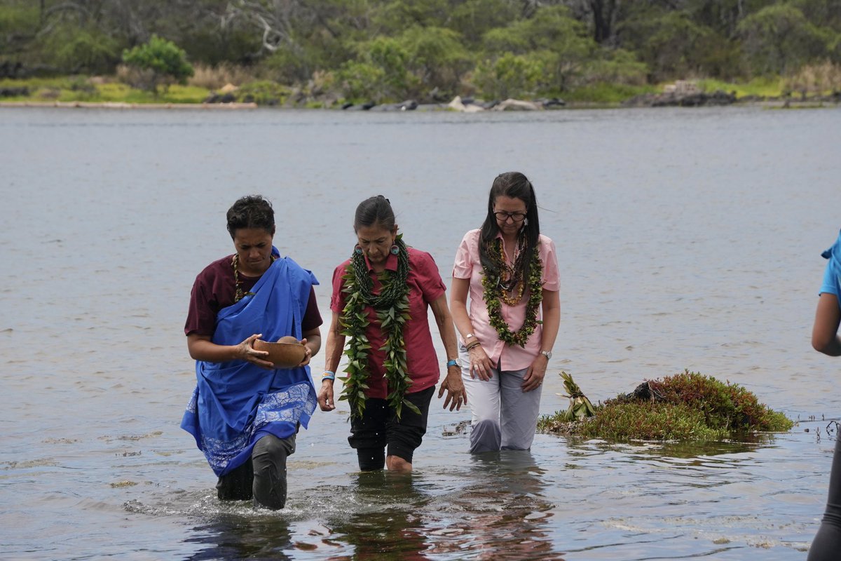 SecDebHaaland's tweet photo. At Puʻuhonua O Hōnaunau and Kaloko-Honokōhau National Historical Parks, I was grateful to visit with @Interior staff and their partners in the Native Hawaiian Community to learn about how they are stewarding these areas to promote respectful and thoughtful visitation. https://t.co/vXHzbMxxo4