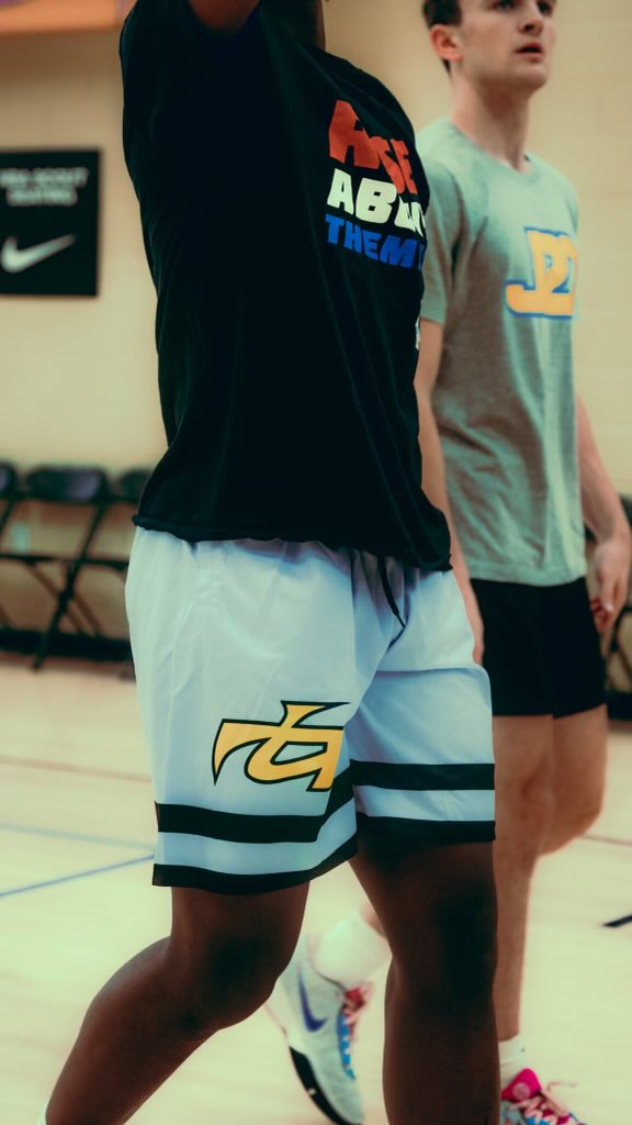 TeamFinalEYBL's tweet photo. ⁦@TeamFinalEYBL⁩ getting ready to make a Peach Jam run wearing the HOF shorts! Click the link to get yours now and support your favorite travel team. https://t.co/DCOaTmU1Eu https://t.co/85p2no6h2R