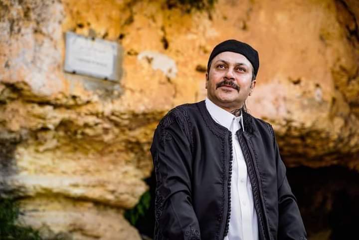 قال الشتاي 
معتز ولد سعاد.
اللي كنت انقوله تأبرني
فات علي وماعبرني.