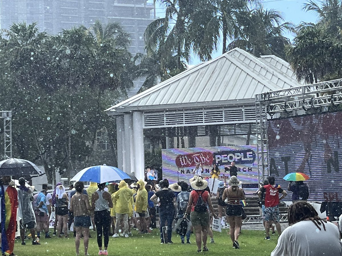jvellana's tweet photo. Rain or shine, thousands mobilized to Fort Lauderdale today for the We The People march collecting petitions to put reproductive rights on the ballot next year and rebuking the hateful and dangerous laws taking effect in Florida today. 

The people united can never be divided! https://t.co/bCXxh8zsSP