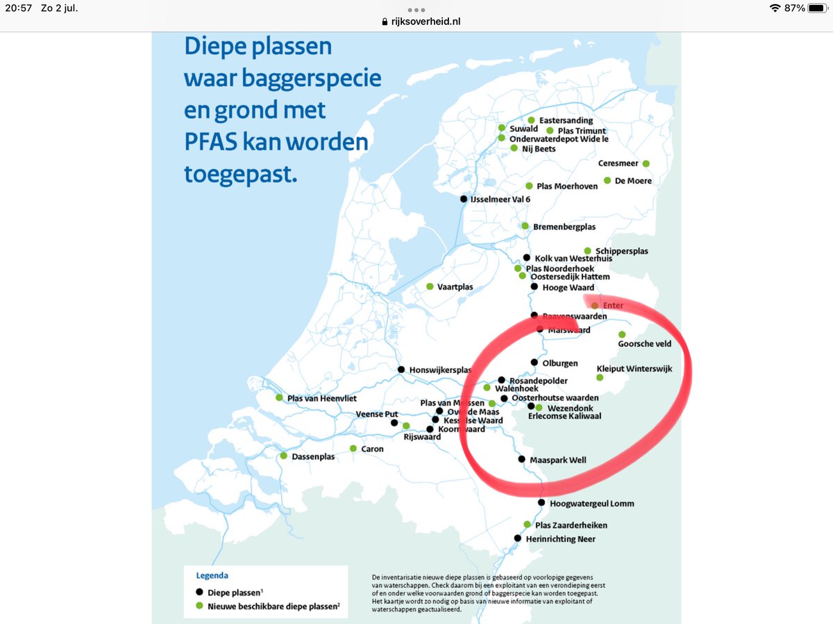jasparov's tweet photo. Vervuilde grond bij Waalstrandje bij Nijmegen wordt afgegraven. Schrik bij Rijkswaterstaat .
Tegelijk lees ik dat RWS storten baggerspecie met PFAS  in Oosterhoutse Waarden (nabij Spiegelwaal) toestaat. Opmerkelijk,over risico’s PFAS ook veel geschreven https://t.co/f1DUJ2j6zL https://t.co/xUJVSVXWW1