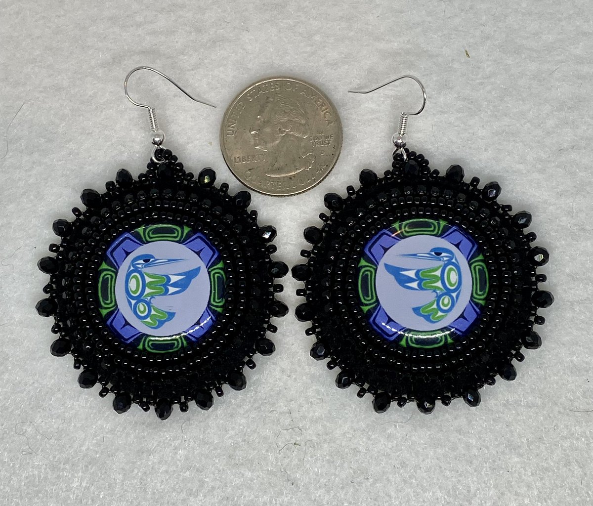Two pair of formline hummingbird available NOW for $70, free shipping w code YODA at checkout-tell Auntie!
@NDNbeadmarket @IndigenousBeads 

look-beadwork.myshopify.com