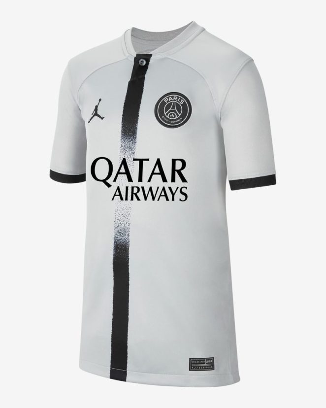 footinsidefr's tweet photo. Top 10 des meilleurs produits Nike Football en Soldes ! 
https://t.co/eVAlALX93m #NikeFootball #Promotion #Soldes #Chaussuresdefoot #MaillotdeFoot https://t.co/ayBX9D7tY4