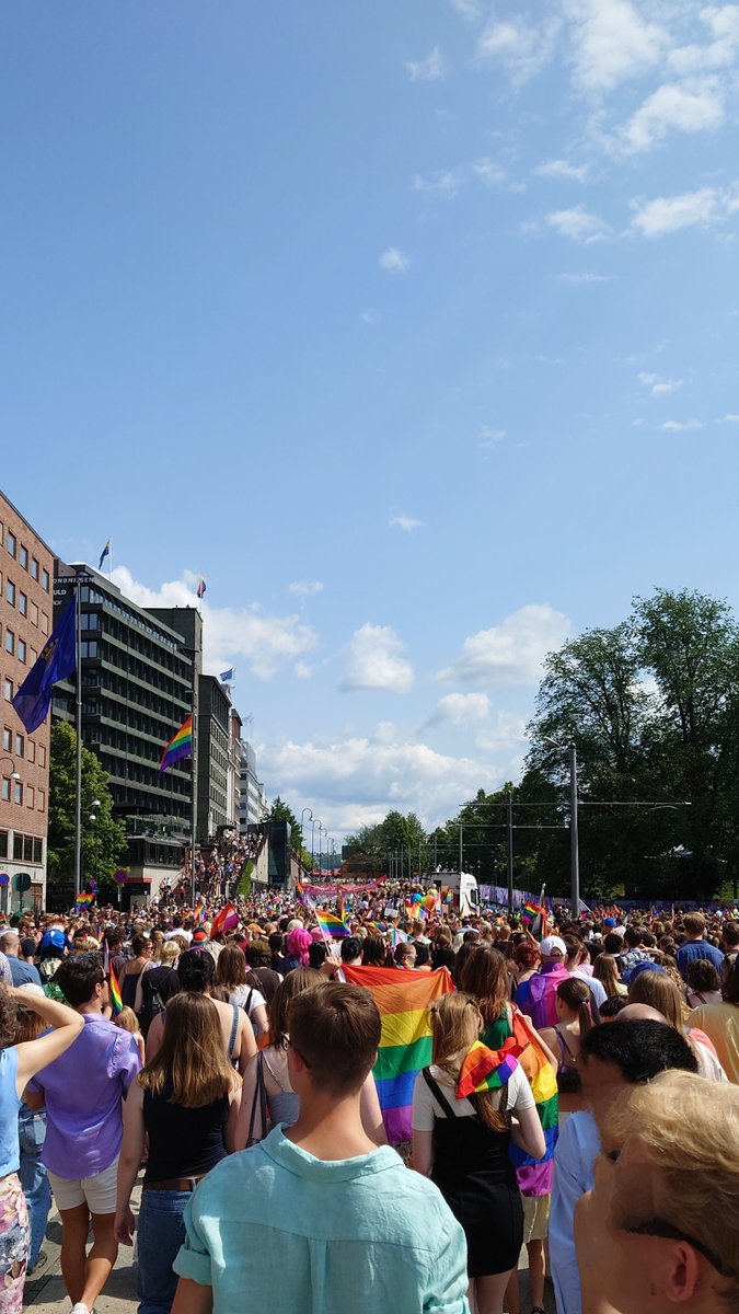 Le_Stiann's tweet photo. Our first parade since 2019. Happy Pride ❤️🌈 https://t.co/nDHgiHYg9z