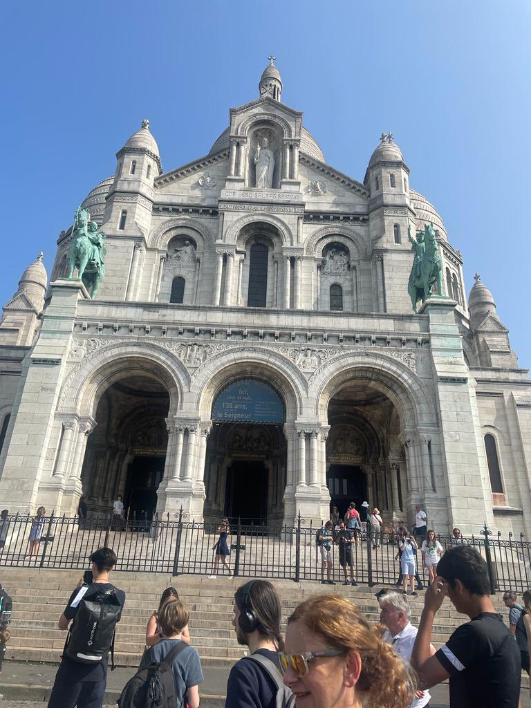 CaerleonComp's tweet photo. Paris Yr9 2023 the infamous steps by Sacre Coeur in Montmartre. A popular place for fit Parisians to run up and down to keep fit @EAS_Equity @EAS_LLCEnglish #authenticleading #maximisingpotential https://t.co/PhGoM1FSe1