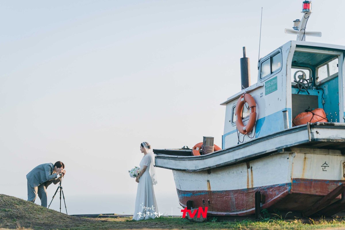 archivedramas's tweet photo. πΆla la la la la Romantic SundayπΆ
β‘
#HometownChaChaCha
#HomeCha #ShinMina #KimSeonho #YoonHyejin #HongDushik #ChiefHong #ShikHye https://t.co/Dmr6ClJgBQ