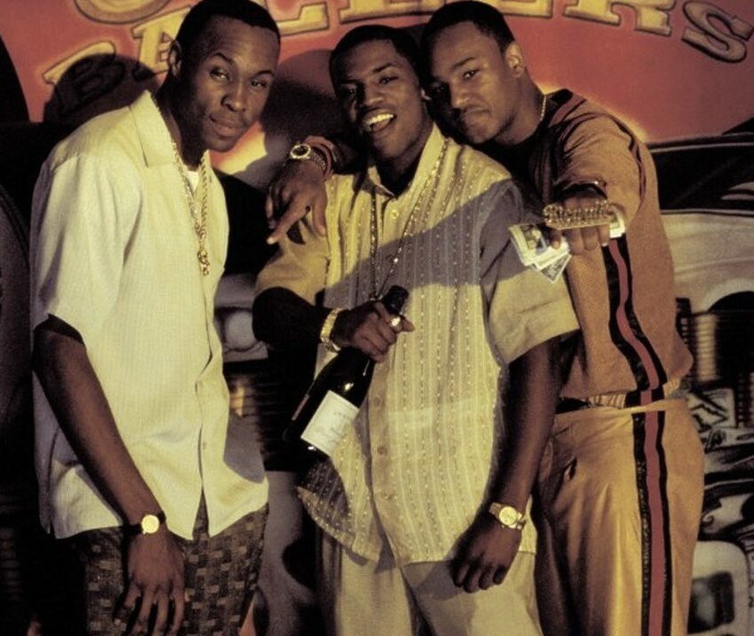 WAR (@fleetheedon) on Twitter photo 