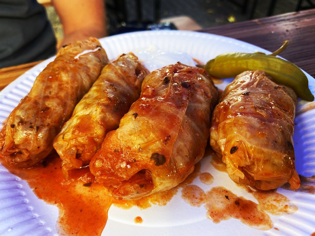 SmearedApron's tweet photo. Muffin tops! Let’s get into these STUFFED CABBAGES 😋! #streetfood #tasteofromania 

#smearedapron #dontcrowdme #fooding #eating #foodie #meals #food #eatme #issasnack #snacking #plateme #sogood #londoneats #foodporn #allthingsfood #weekendeats #sundayfunday #stuffedcabbage https://t.co/27z0Xux2ix