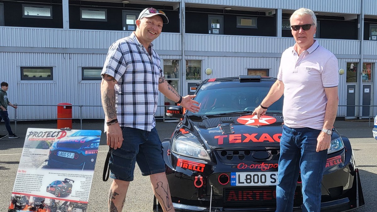 MsportXtra's tweet photo. #TheProjectD It was a special day for @TheProjectD_car as @SoperSteve paid a visit and had a chat with Ade about the project. Hope the students are happy with all the "extra" attention THEIR car is getting. #MsportXtra https://t.co/JxCbTw6OAL