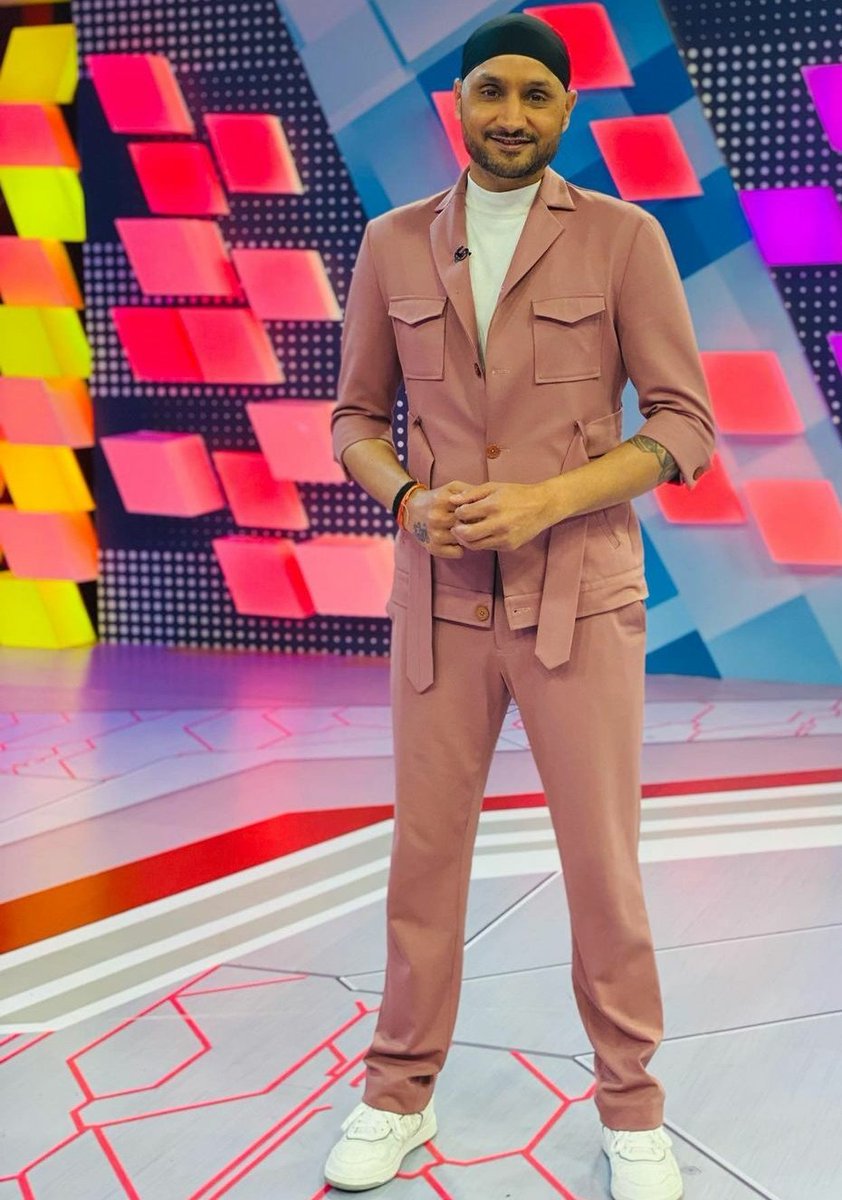 Wishing a superb birthday🎂🎉 to the king of our heart, our very own <a href="/harbhajan_singh/">Harbhajan Turbanator</a> paaji ❤️

#HappyBirthdayBhajji