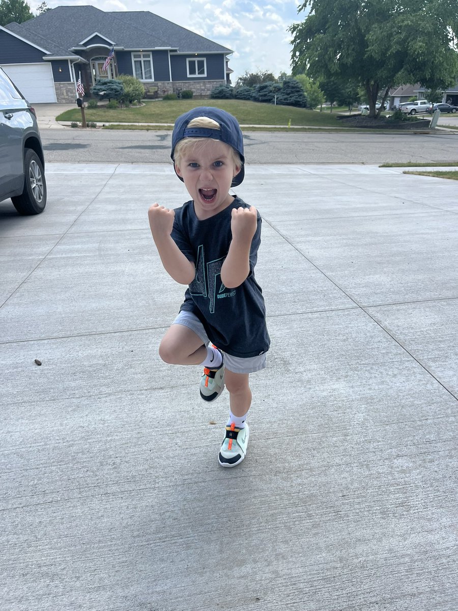 emthygesen's tweet photo. See you tonight @DudePerfect https://t.co/ipfYQvuoqV