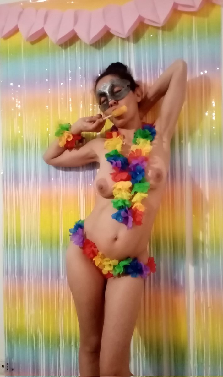 ari95596's tweet photo. Alcuni scatti di ieri sera
Pride su Cam4
#CAM4Pride e #LoveisLove
@Cam4_IT
https://t.co/lLOk9jKO1o https://t.co/OCYfEQ9l3Y