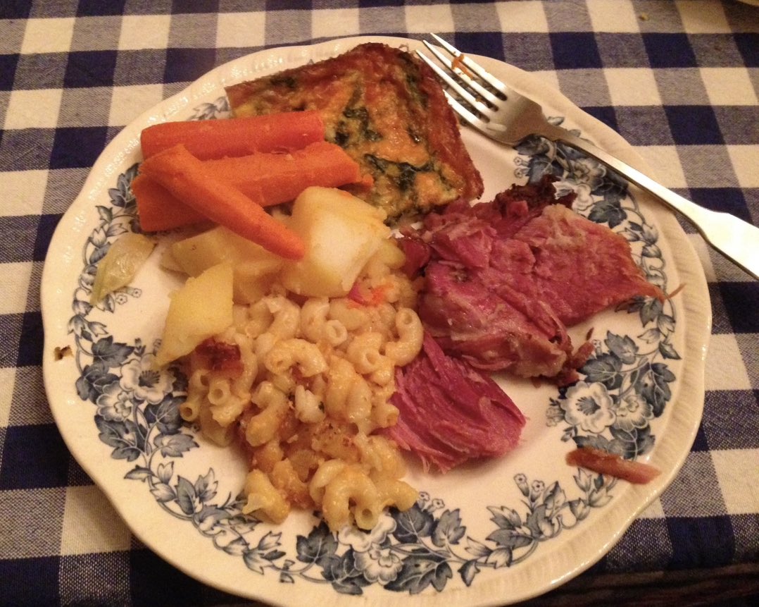 GuideThePlayer's tweet photo. We need look no farther than simply taking a look at those meals which having been prepared Lovingly by those who Love us and apreciate what weve got. Home cooked meal is not unlike that of a #Vgame: develieped with care , a commitmant to quality&amp; ofc fresh ingredients ‘to boot. https://t.co/hBem2Nj3kY