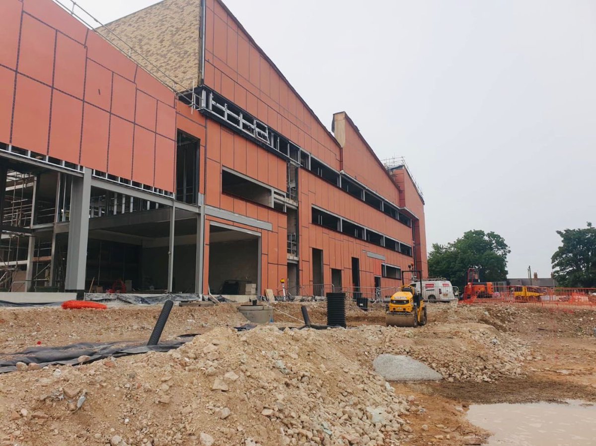 Jacksonpl_'s tweet image. 📸✨ Exciting site visit to ASI (Newark)   witnessing the incredible progress being made by @GFTomlinson 👷

⭐️Proud to be providing temporary works support for this project. 

👀Stay tuned for details on the upcoming special crane lift in the coming months. 🏗️

#temporaryworks