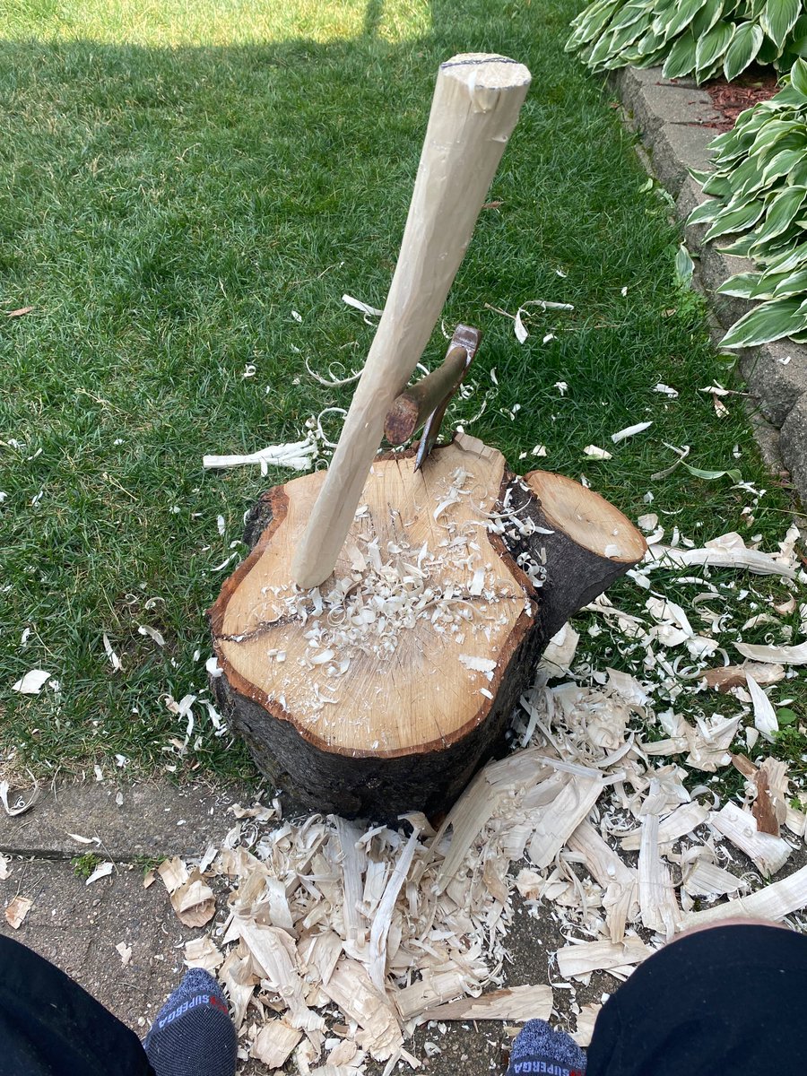 LinkBull2's tweet image. Whittled a new Hatchet handle. First time doing this an I think it looks pretty good. Fire maple, started with a log just like the picture.