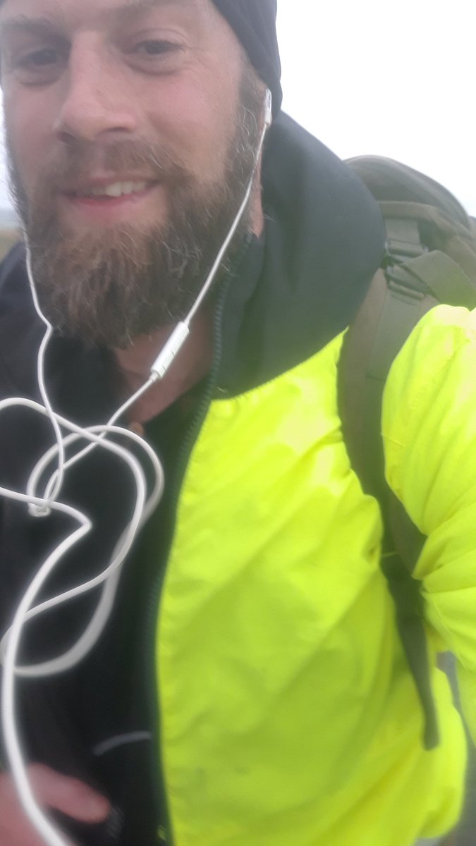 DanteNDigitalis's tweet photo. Some of us even occasionally dress up as a banana. (Albeit for the @HelpforHeroes 150 mile #weightedwalk)

4 miles today, maybe a bonus 2 later. 142/150 https://t.co/XTBfnwYRhp