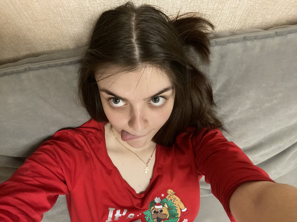 dubastya's tweet photo. Яяяяя появиться раз в век в тви чтобы вкинуть миллиард историй https://t.co/kmj9Bopu4K