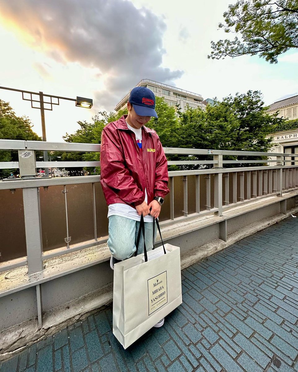 MbkUpdates's tweet image. (2)
Lee Euijin | Instagram June 2023  

#EUIJIN #LEEEUIJIN #UNB #BIGFLO #DAONEZ