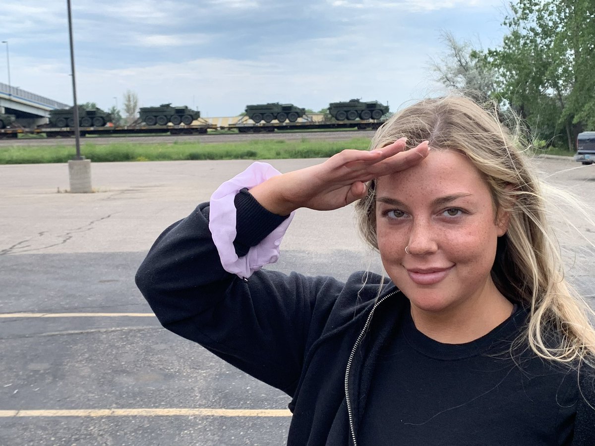 MomsOfNDSU's tweet photo. military is mobilizing for Pink Friday 2 #BackTheBarbz https://t.co/WyRUbtxnQS