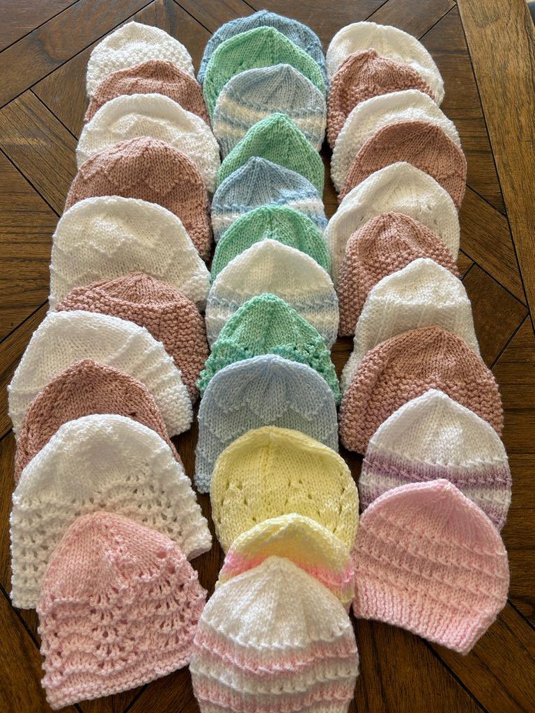 FabFletchFund's tweet photo. This week we delivered these items to our very own Hull NICU:
31 books from Ellie’s Bookworms
35 Hats 66 Bonding Squares &amp; 2 Coats from the Hedon &amp; Preston Knitters
Rachael Skinner 19 bonding squares
Eileen Good 3 incubator covers &amp; 8 hats
Thank you for your continued support🩷 https://t.co/00ThOiugEW