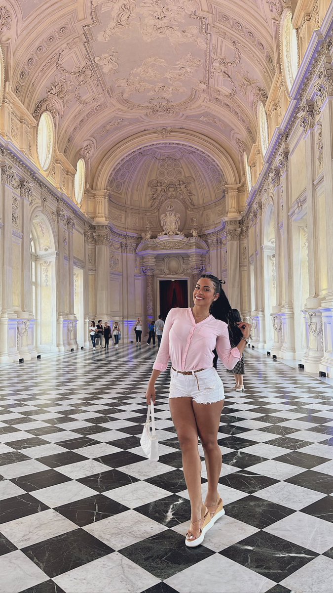 IzzyMichelleDer's tweet image. 