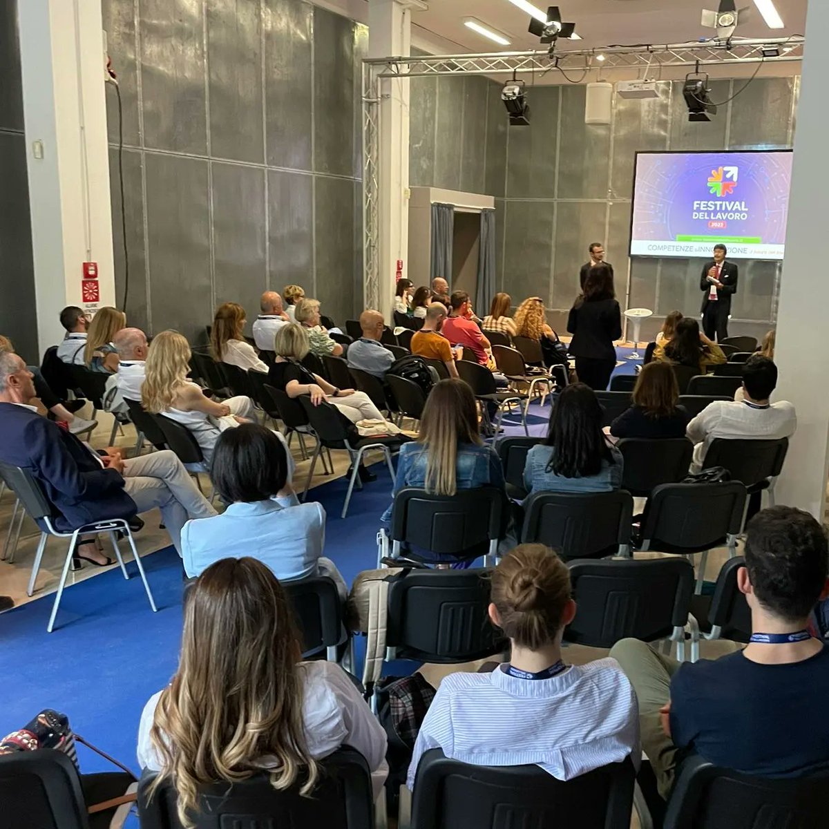 furlo82's tweet photo. Al @FestivalLavoro abbiamo analizzato le novità della Riforma Cartabia con la prof.ssa Zucconi Galli Fonseca e il prof. Sirotti Gaudenzi moderati da @lflauraferrari. Novità di quest’anno un laboratorio pratico   condiviso con il collega e amico @Matteo_Bodei. https://t.co/ZbvqoSJiFr