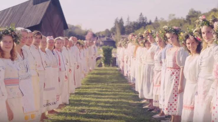 Baswa_'s tweet photo. “MIDSOMMAR” est sorti il y’a 4 ans au cinéma 

Vous aviez pensé quoi du film? https://t.co/rheT3xt8xp