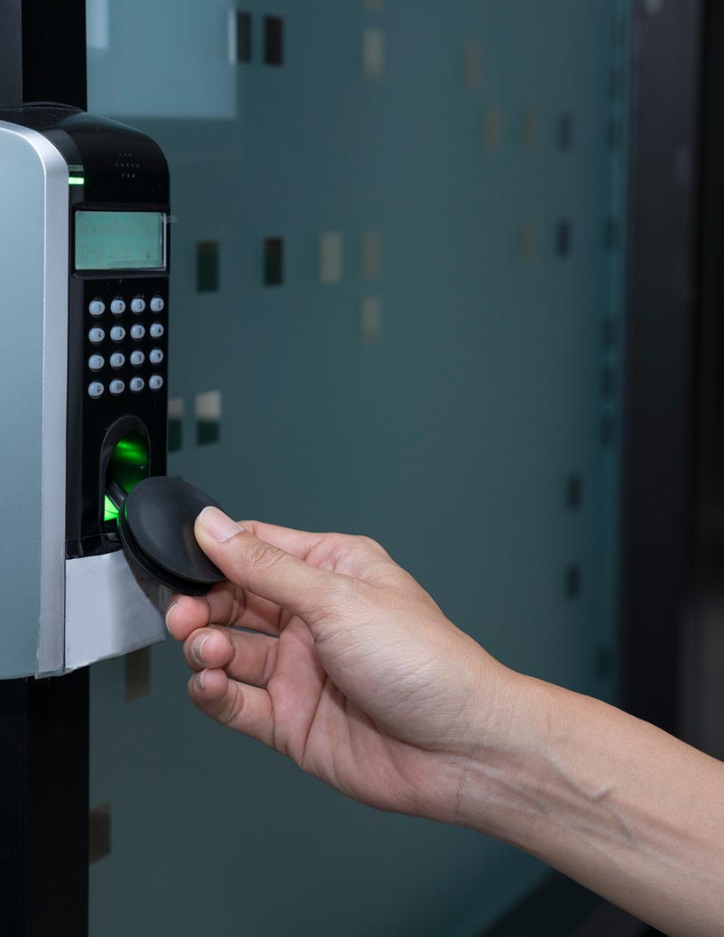 Technavio's tweet image. Discover how the adoption of RFID in the #ecommercemarket sector is driving the market development of #RadioFrequencyIdentification (RFID) across the globe.

Get a more detailed analysis from our sample report: technavio.com/talk-to-us?rep…

#RadioFrequencyIdentificationmarket