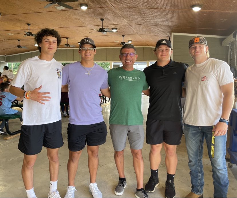 jcaupert's tweet image. Got to see some of my forever fave #WaterlooBulldogs 🏈 players this weekend at a graduation party. @EvanDav44 @iammaxmitchell @A_Morrow24 @ChrisPete20 so awesome to see all of you! @WCUSD5Athletics @athletic_whs @Football2Whs