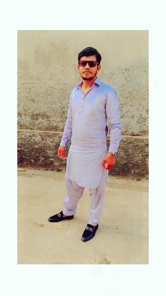 zaryabalitariq's tweet photo. سچ بولنے کا حکم اپنی ذات کے بارے میں ہے، لوگوں کے عیب بتانا طوائف کا کام ہے...!
خاکی رائٹس ✨
#EidUlAdha2023
#ztp682 
#ZTP 
#izaryabtariqpansota https://t.co/mpyWXzetuz