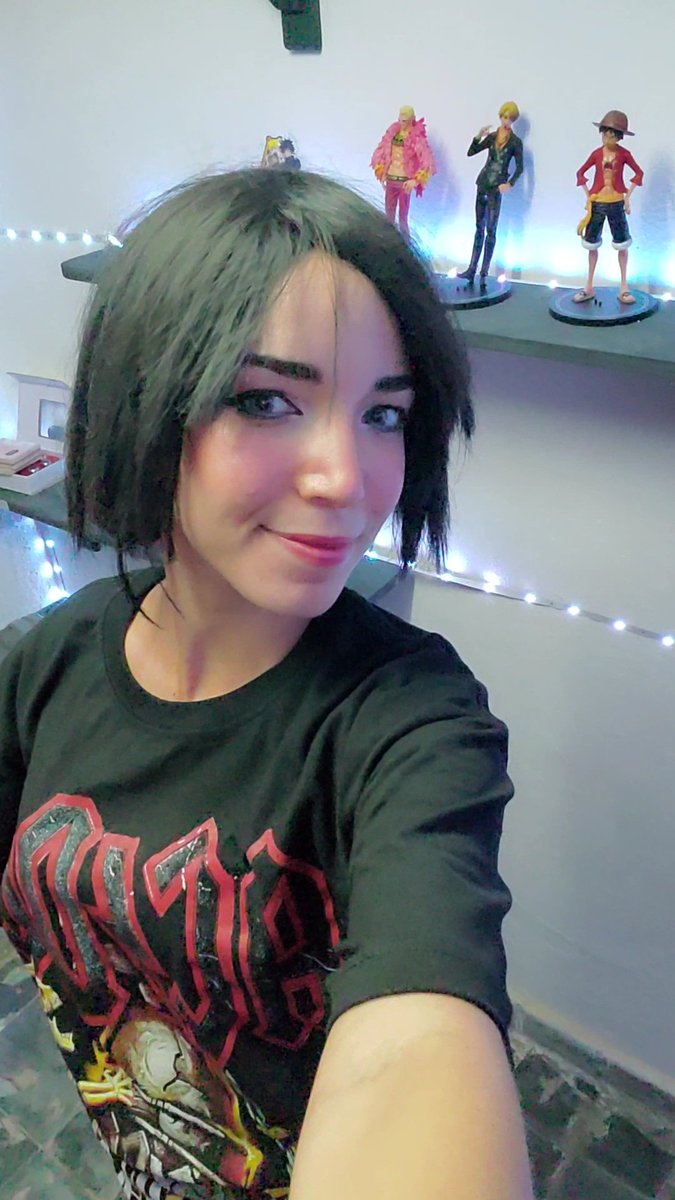 Un like le hace daño a nadie caballero. Apóyenme ahí 🙏🥺❤ es el reel que más trabajo me ha dado. DEMASIADAS TRANSICIONES😅
instagram.com/reel/CuNTo16ph…