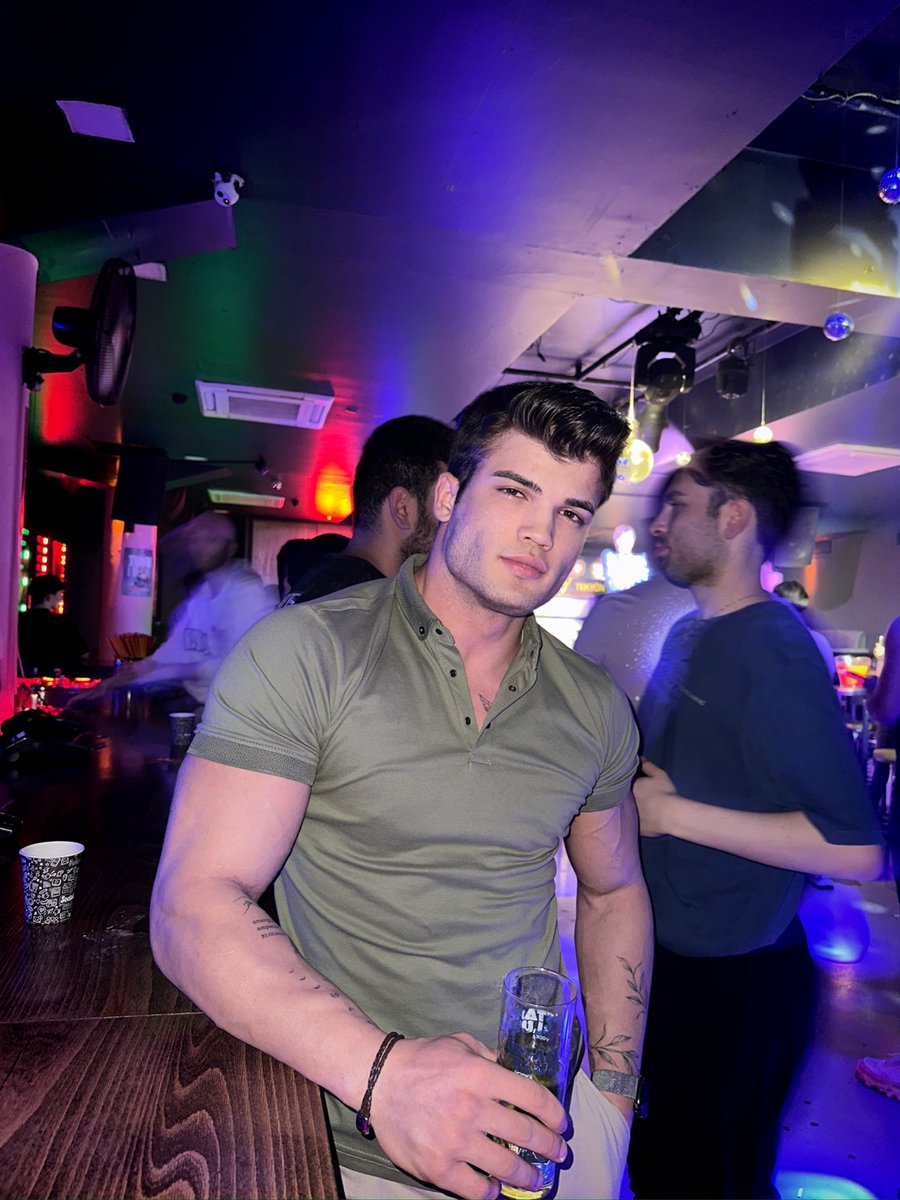 CrystalMerrbach's tweet photo. Shall we go to the club tonight ?

#fitness #workout                                                                                                                      https://t.co/9wiepoVp2n https://t.co/PBIEA3AqgT