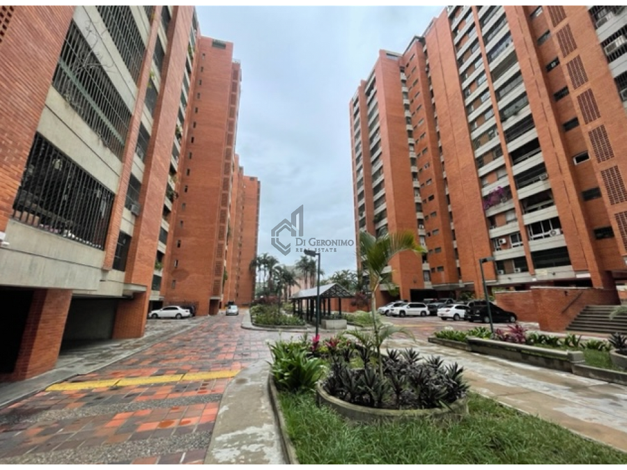 DiGeronimoRE's tweet photo. Este apartamento en venta está muy cerca del Centro Comercial La Pirámide de Prados del Este en #Baruta.
Muy convenientemente acaban de inaugurar ahí un nuevo local de @Forumsm_ve.
Es una excelente opción para que tu familia viva en el sureste de #Caracas.
https://t.co/PJV0BK4b6Q https://t.co/Yq3QjRcCqC