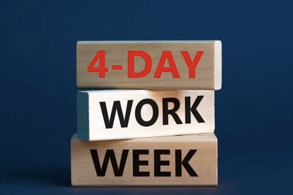 rebzramasunzi's tweet photo. Question: How do you feel about the idea of a 4-day workweek?
How will it impact our economy and our social life.
#4DayWeekSA
#10080100
#worklesslivemore
#4dayworkweek
#preservehumanenergy https://t.co/LAS8tAOkmY
