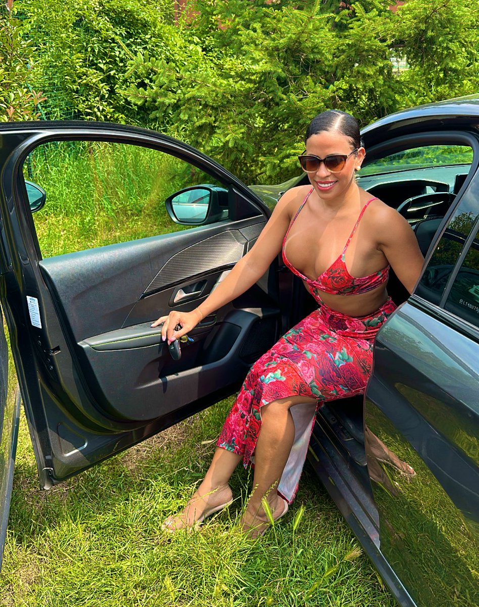 IzzyMichelleDer's tweet image. 