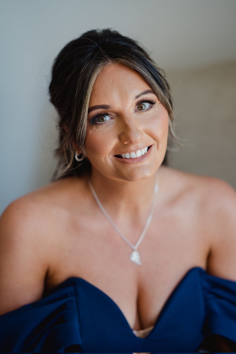 Brooke_C_X's tweet photo. Bridesmaid again 🥰💙 what a day 🥂 https://t.co/2HiTKpNXSu