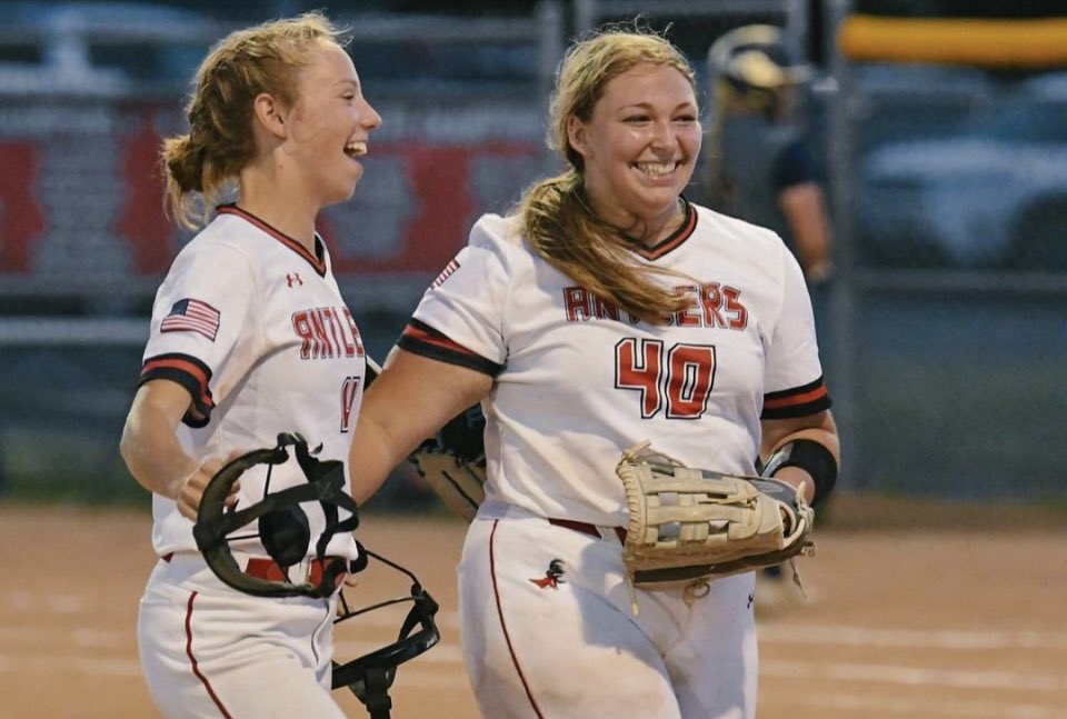 Mya Larsen tweet media