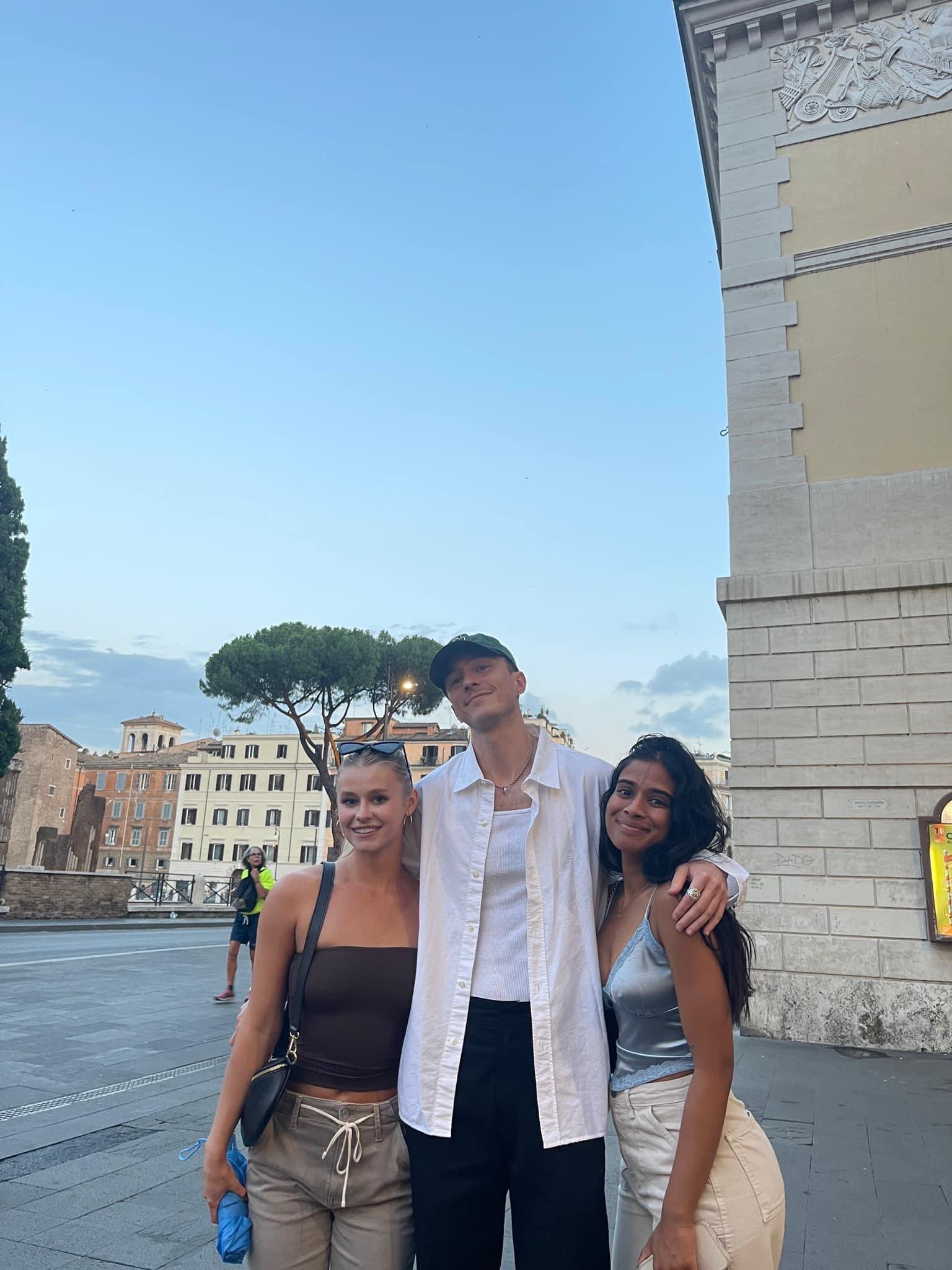 Drew Starkey Info on Twitter "AMOR! 💙 Drew Starkey recentemente com