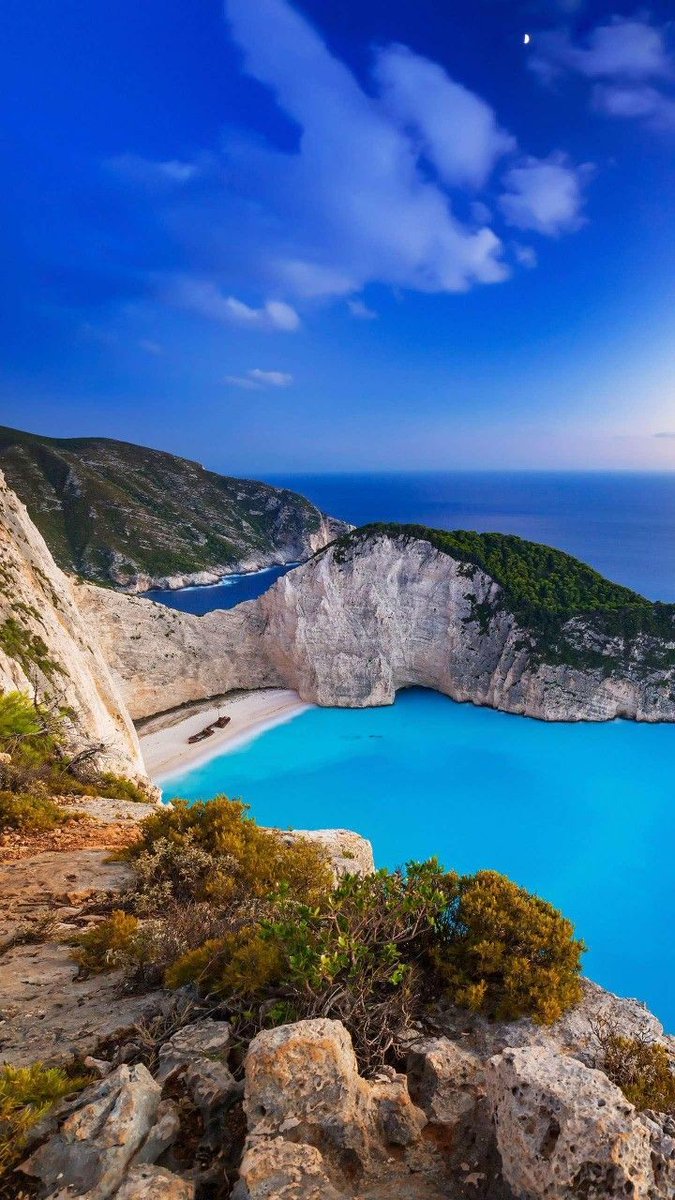 PrettyCitiesX's tweet photo. Greece https://t.co/evxLW6oglk