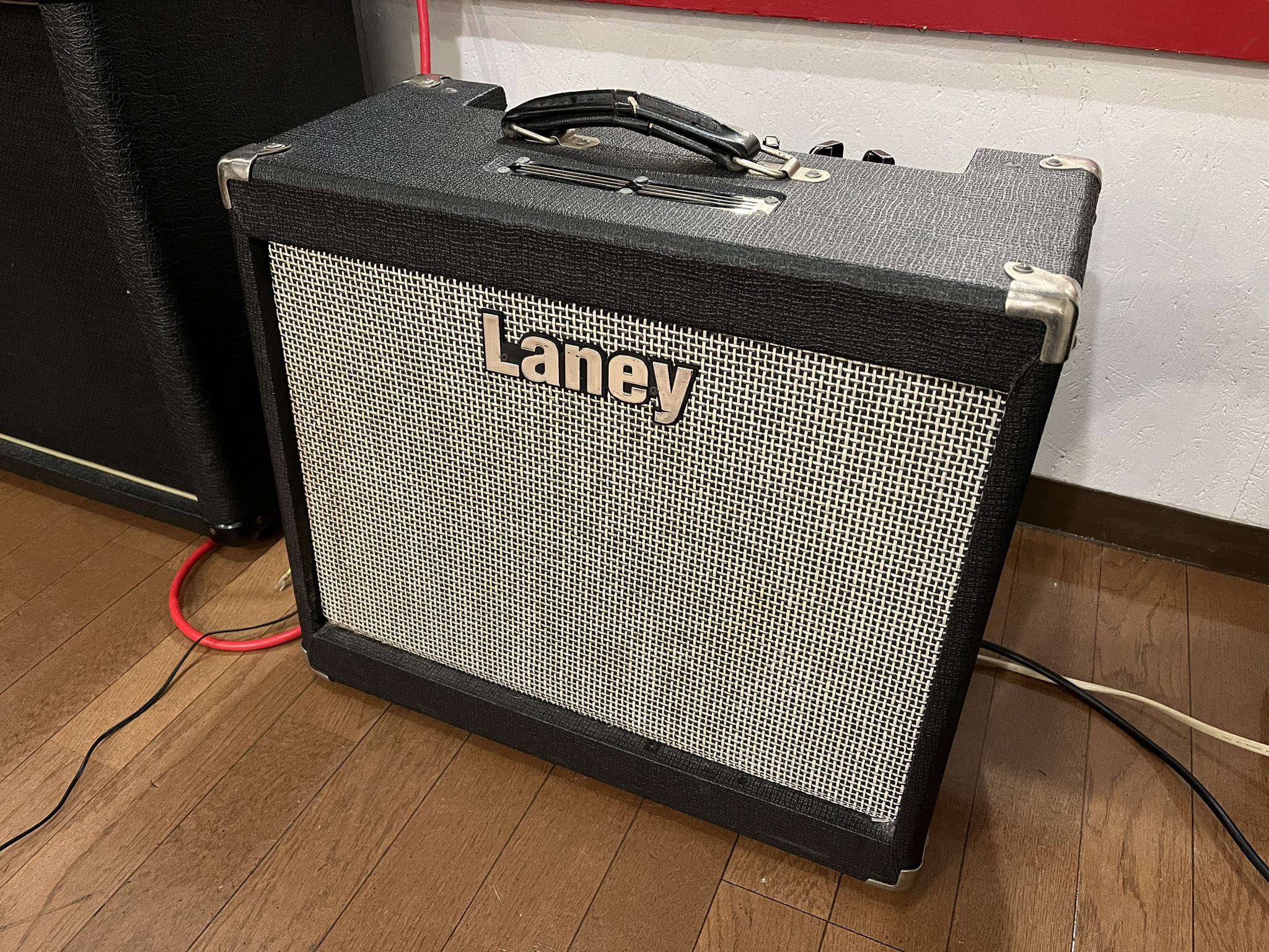 Laney(レイニー) CUB SUPER 12 真空管ギターアンプ - アンプ Laney(レイニー) CUB SUPER 12 真空管ギターアンプ - アンプ